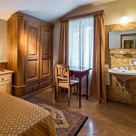 Otel Hotel Corona 3*