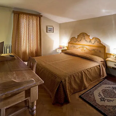 Hotel Corona 3* Cortina dʼAmpezzo