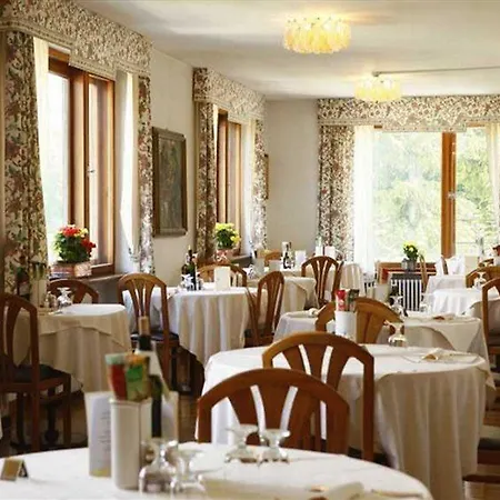 Hotel Corona 3*