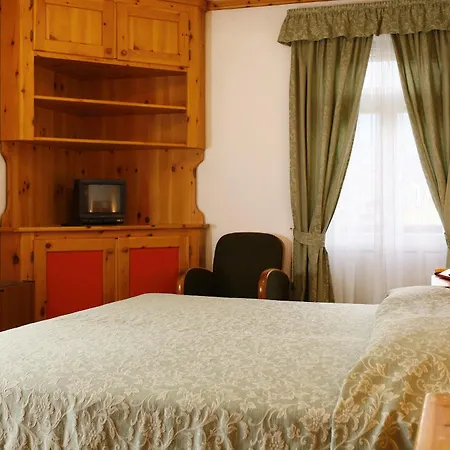 Otel Hotel Corona 3*